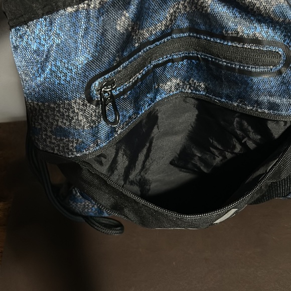 ADIDAS blue camo bag knapsack bike bag - Picture 10 of 13